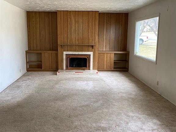 2nd image of 1412 Concord Dr