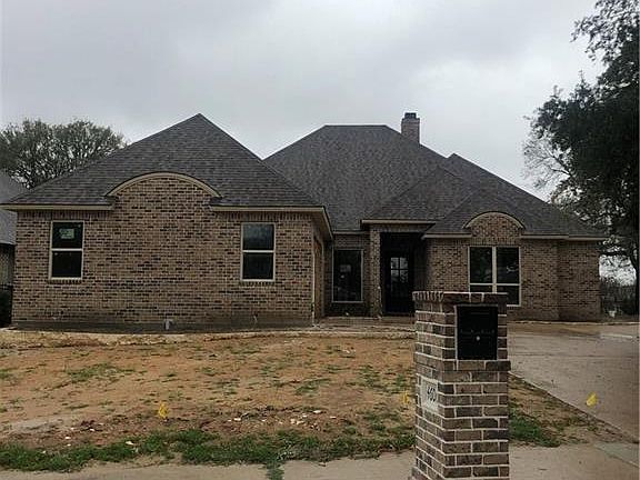 3rd image of 4606 Stonebriar Cir