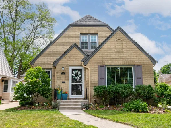 2752 N 69th STREET, Milwaukee, WI 53210