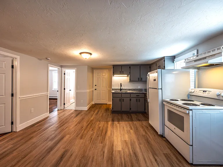 20 Forest Avenue Ct #3 — Photo 4
