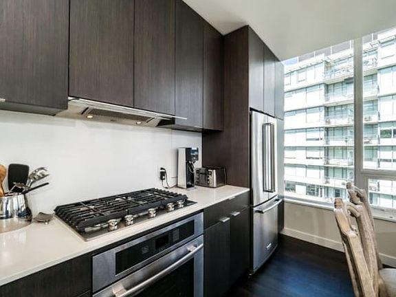 4th image of 111 E 1st Ave #1801