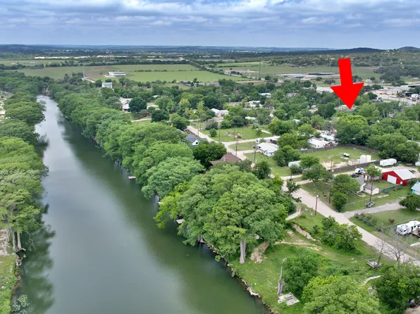 122 Brink, Center Point, TX 78010