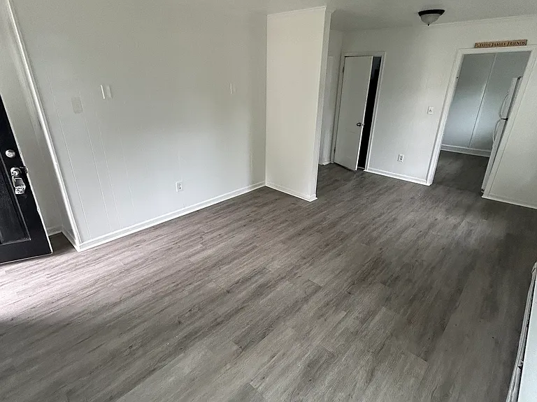 803 East Rd — Photo 3