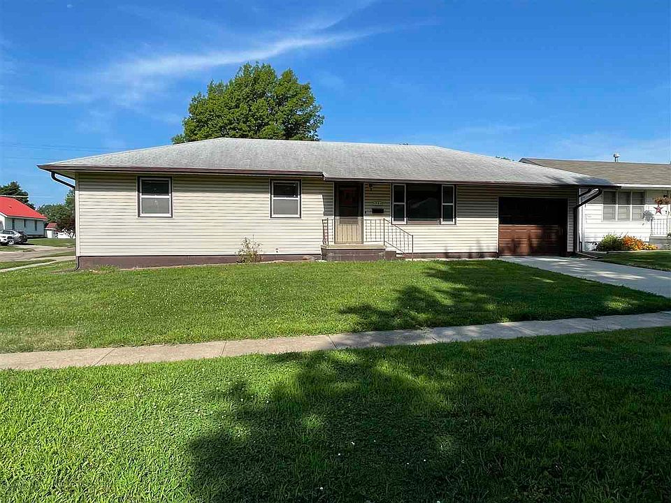 1901 Crook St, Falls City, Ne 68355 