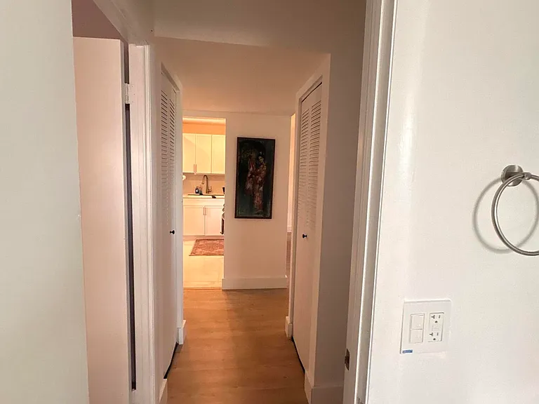 608 NE 2nd St #432 — Photo 12