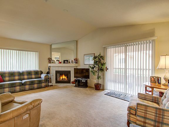 4th image of 9755 N 94th Pl #206