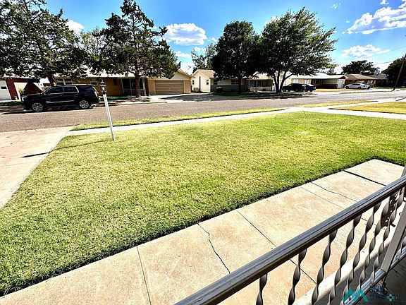 3rd image of 200 W Christopher Dr