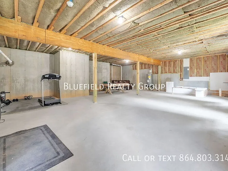 713 Rockcliff St — Photo 33
