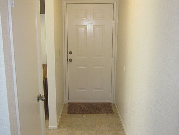 3rd image of 2045 Loma Vista Ct