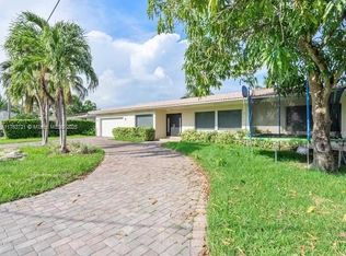 16473 NE 31st Ave, North Miami Beach, FL 33160