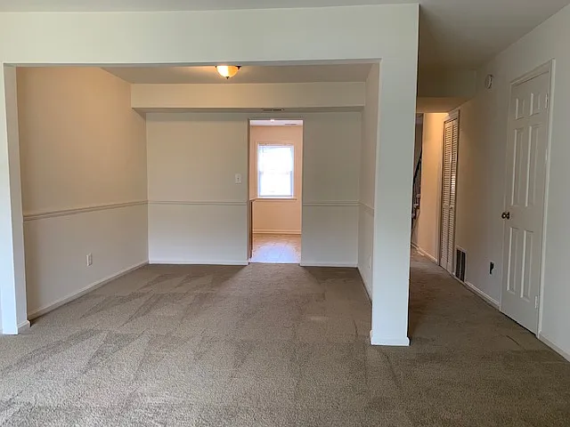 721 Olde Greenwich Cir — Photo 5