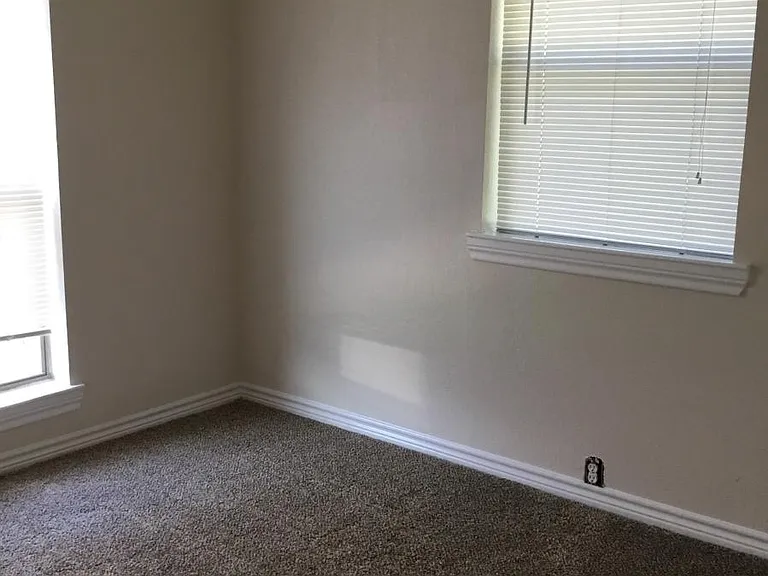 2906 Sand Reef Ct — Photo 7