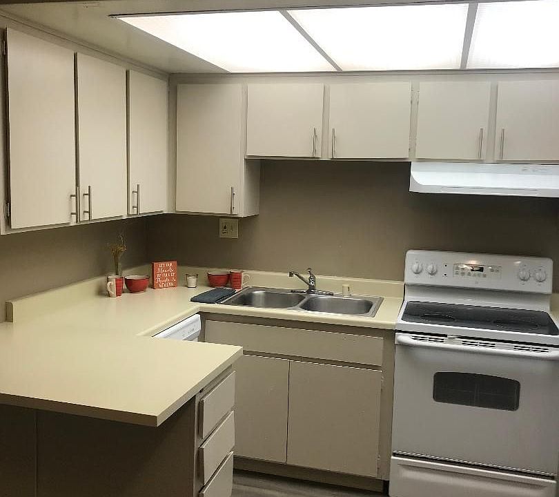 1st image of 2490 Northrop Ave APT A