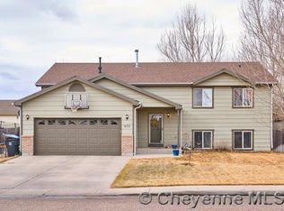 930 Gettysburg Dr, Cheyenne, WY 82001