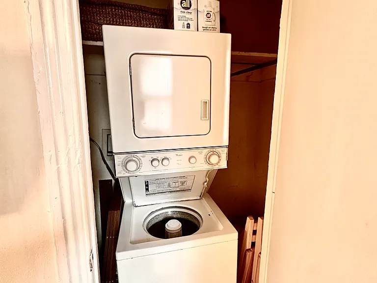 4253 Ridge Ave #2R — Photo 7