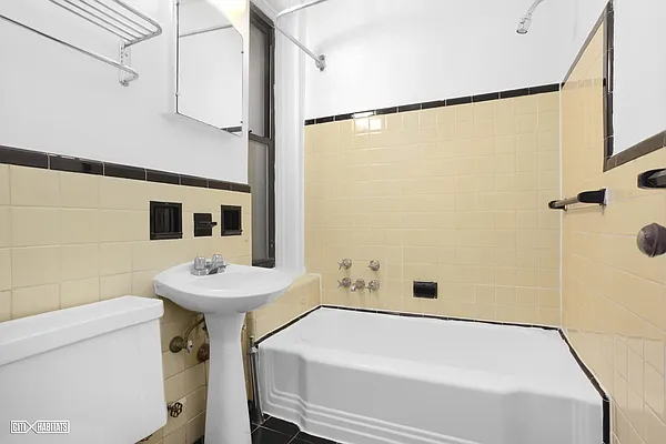 Rented by Citi Habitats | media 7