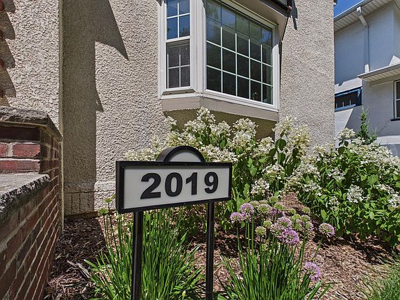 2nd image of 2019 Palace Ave