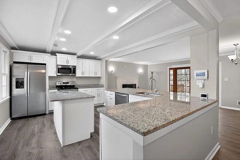 Building Photo - 8512 Rose Marie Dr