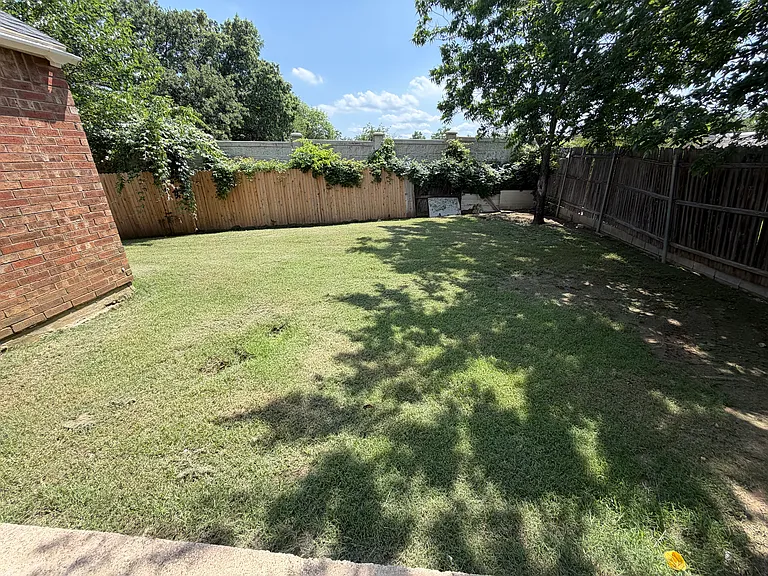 222 Lydia Cir — Photo 14