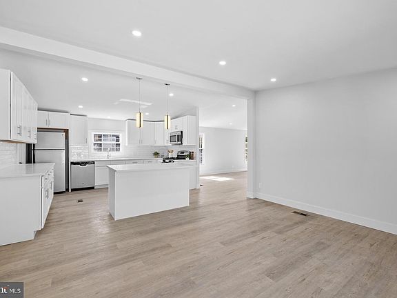 5th image of 37706 E Shady Dr