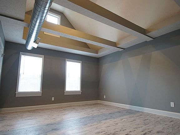 3rd image of 2485 Tremont Ave APT 2