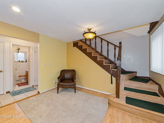 5th image of 3826 Emerson Dr