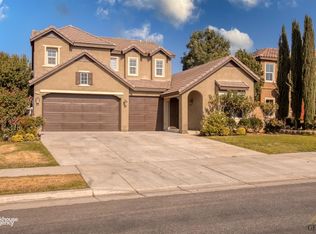 9808 Oporto Way, Bakersfield, CA 93306