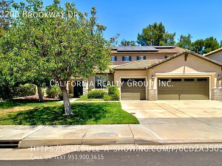 43200 Brookway Dr — Photo 1