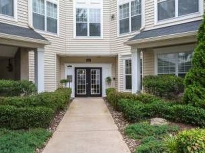 3851 Aristotle Ct APT 403, Fairfax, VA, 22030