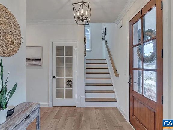 2nd image of 24 Warwick Dr