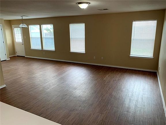 5th image of 6600 Plains Crest Dr