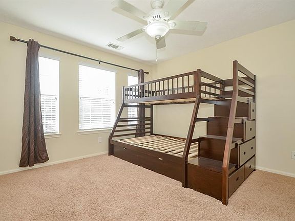 4th image of 3206 Millers Oak Ln