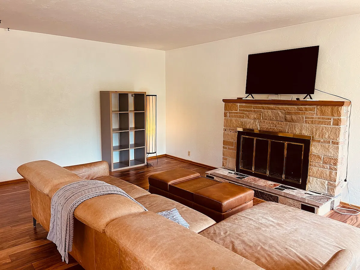 3 bed, 1.5 bath, 1500 sqft, $2,700 — Photo 3