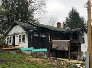 8956 Gatewood Rd, Fayetteville, WV 25840