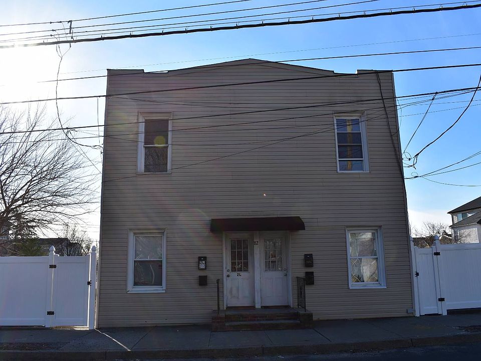 1st image of 82 Olympia Blvd