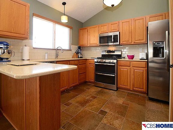 4th image of 2704 Hunter Dr