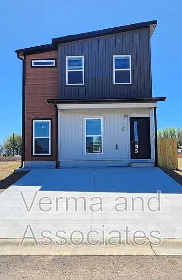 1091 Kentucky Ave — Photo 1