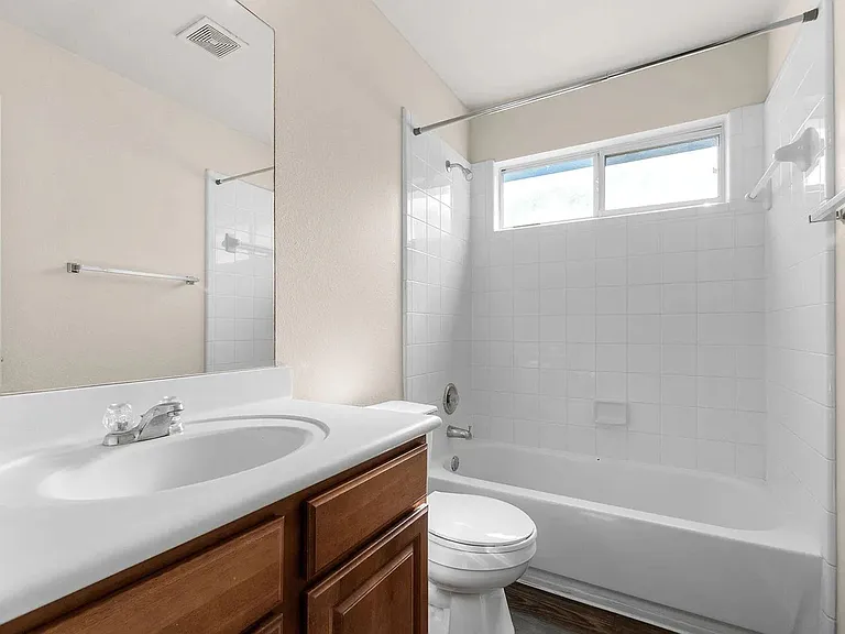 1209 Laurel Oak Trl — Photo 37