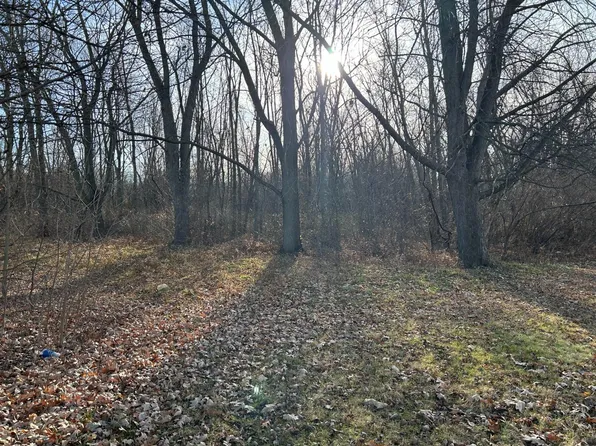 2875 W 61st Ave, Hobart, IN 46342