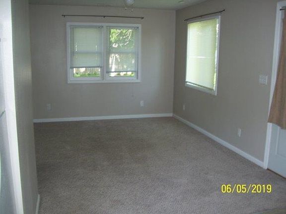 4th image of 817 1/2 W F St