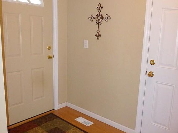 2nd image of 700 Marbea Dr