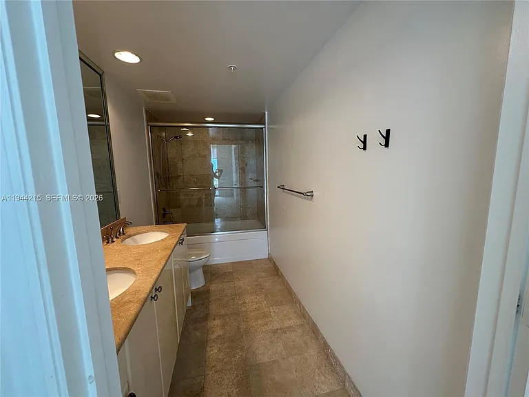 1755 Hallandale Beach Blvd #1605E — Photo 31
