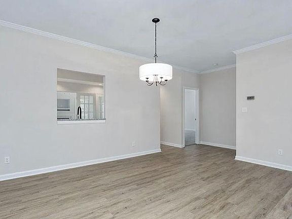 5th image of 9412 Glascow Dr
