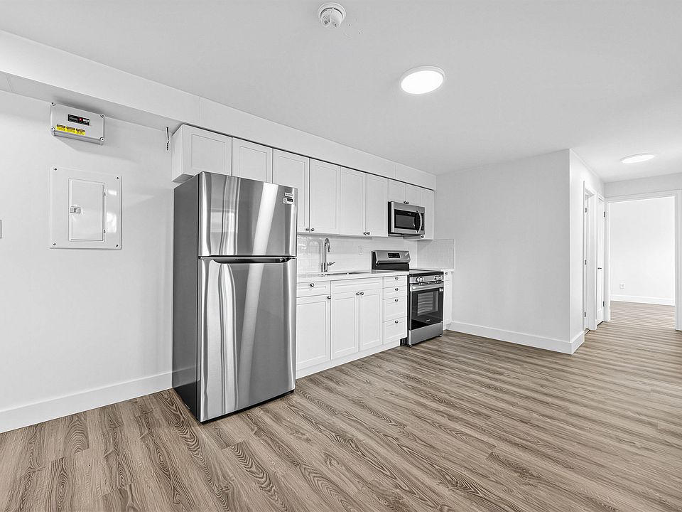 1st image of 200 Garden St #1198672
