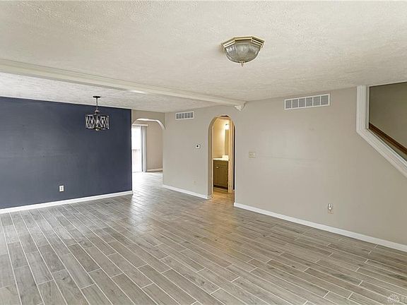 5th image of 4441 Pinebrook Ct