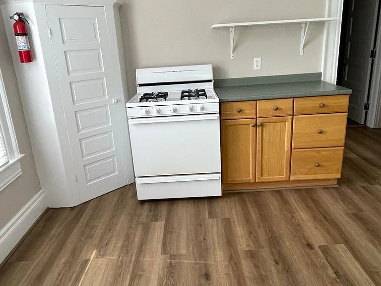 608 High St — Photo 5