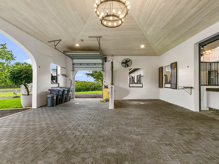 15726 Estancia Ln — Photo 21
