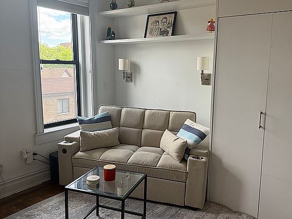 3rd image of 4222 Ketcham St #D11