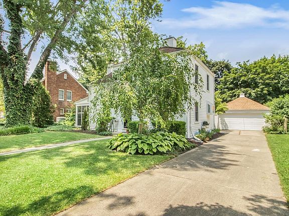 3rd image of 1413 Iroquois Pl