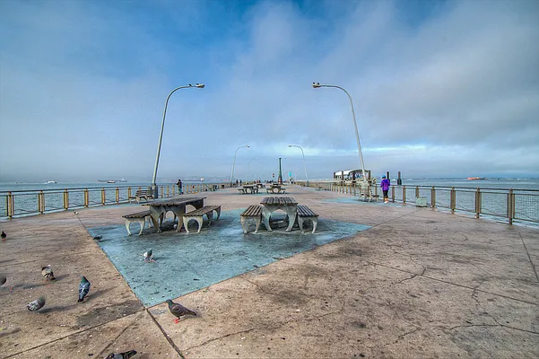 Sold by REMAX Elite | media 34